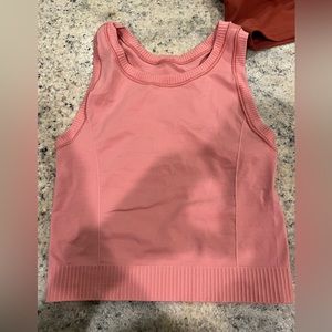 Old Navy Active Crop